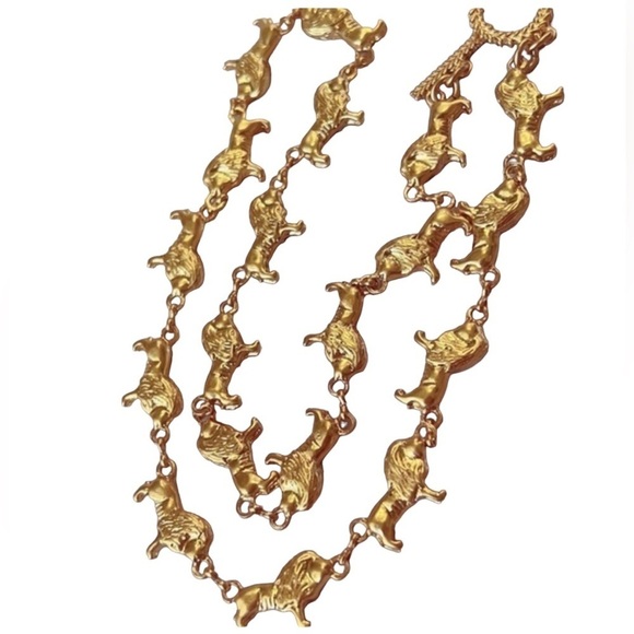 18K GP lion 🦁 Vintage Necklace - Picture 3 of 16